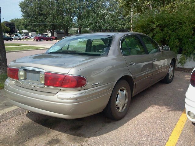 Buick LeSabre 2000 photo 1