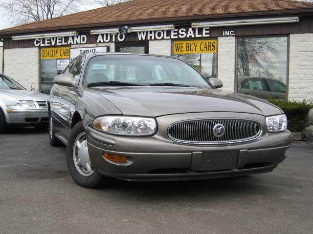 Buick LeSabre 2000 photo 1