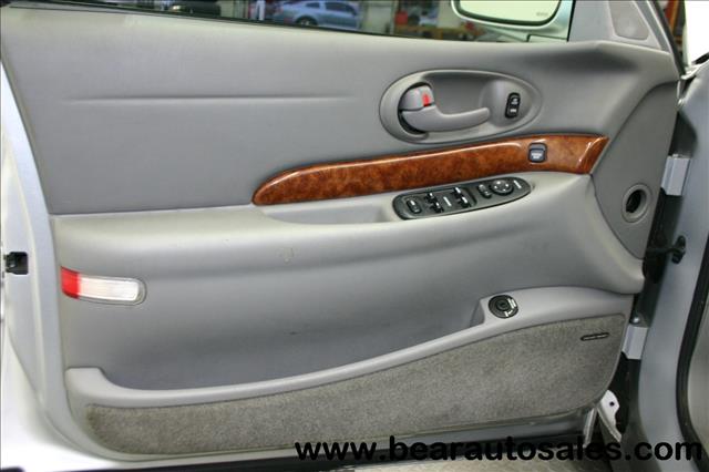 Buick LeSabre SLT 25 Sedan