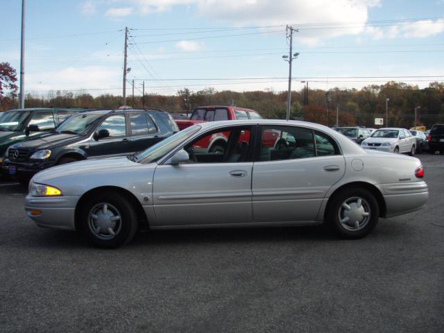 Buick LeSabre 2000 photo 1