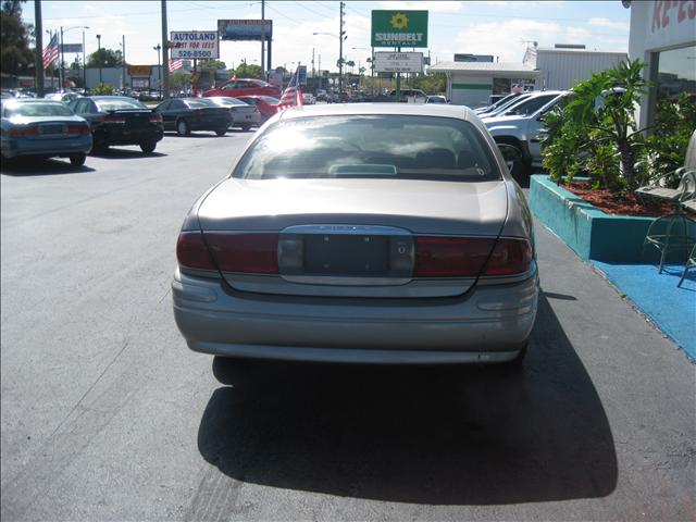 Buick LeSabre 2000 photo 2