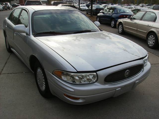 Buick LeSabre 2000 photo 3