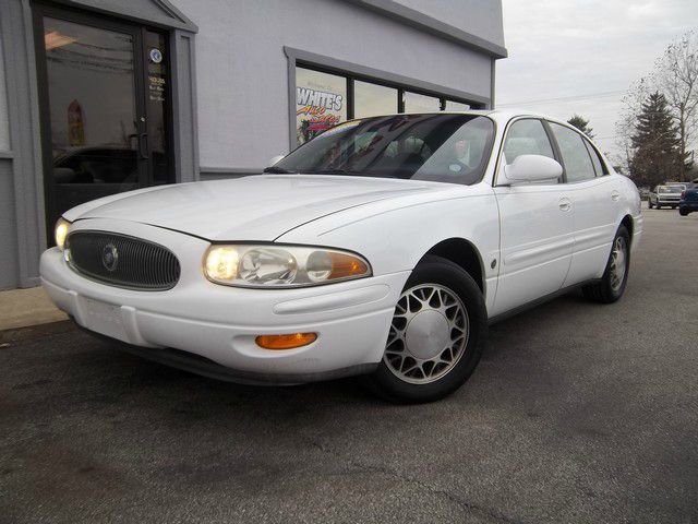 Buick LeSabre 2000 photo 1