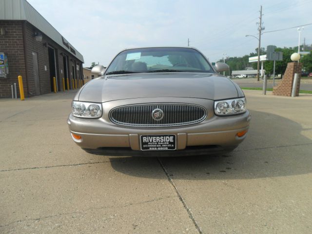 Buick LeSabre 2000 photo 2