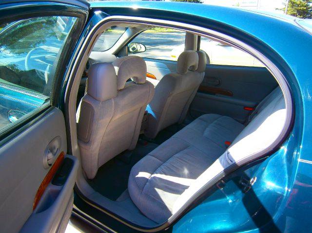 Buick LeSabre 2000 photo 4