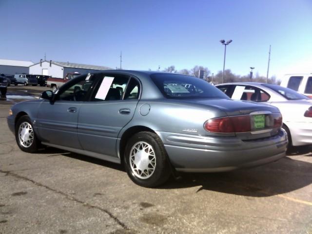 Buick LeSabre 2000 photo 2