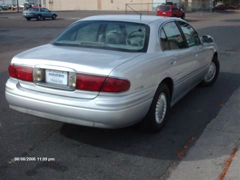 Buick LeSabre 2001 photo 2