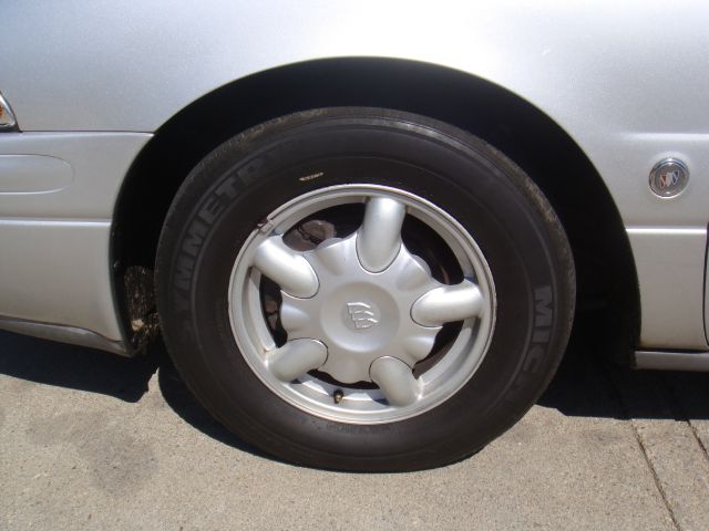 Buick LeSabre 2001 photo 10