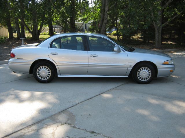 Buick LeSabre 2001 photo 2