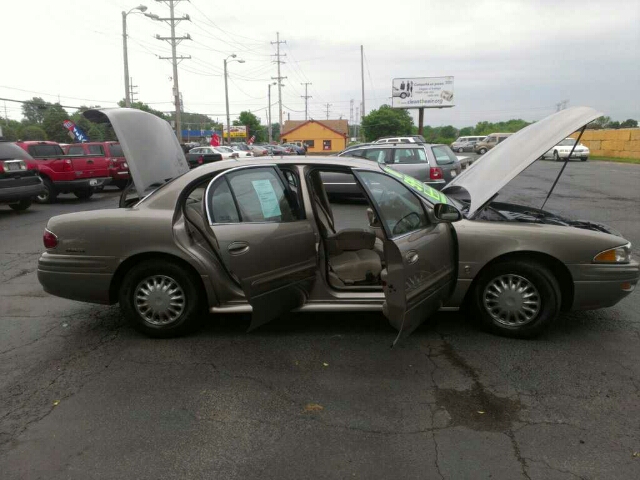 Buick LeSabre 2001 photo 1
