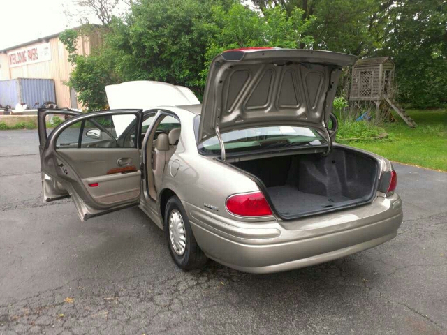 Buick LeSabre 2001 photo 3