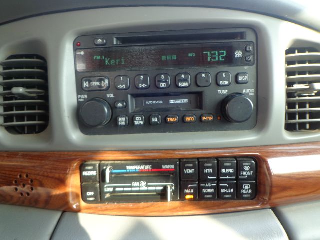 Buick LeSabre 2002 photo 17