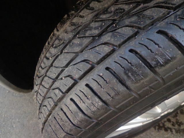 Buick LeSabre 2002 photo 2