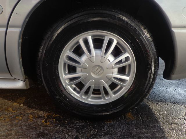 Buick LeSabre 2002 photo 4