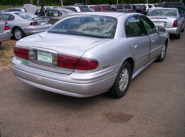 Buick LeSabre 2002 photo 2