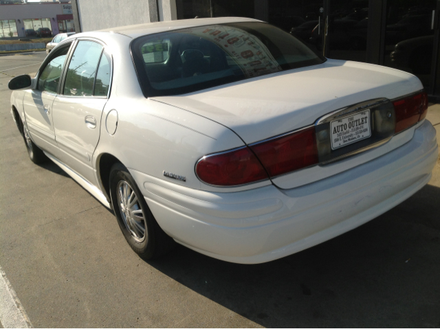 Buick LeSabre 2002 photo 1