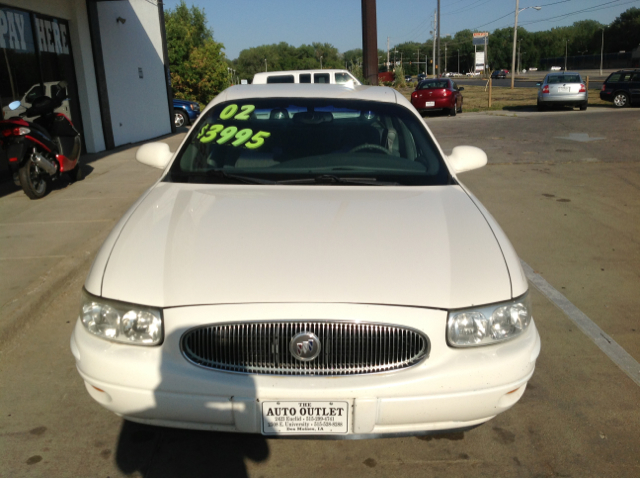 Buick LeSabre 2002 photo 2