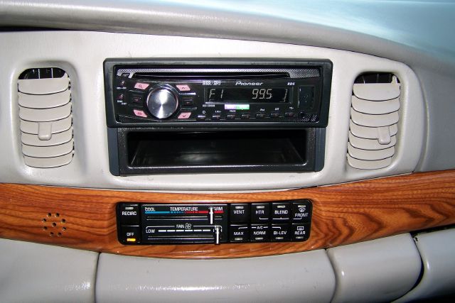 Buick LeSabre 2002 photo 17