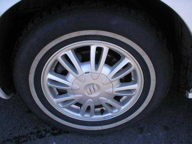 Buick LeSabre 2002 photo 3