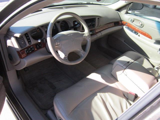 Buick LeSabre 2002 photo 2