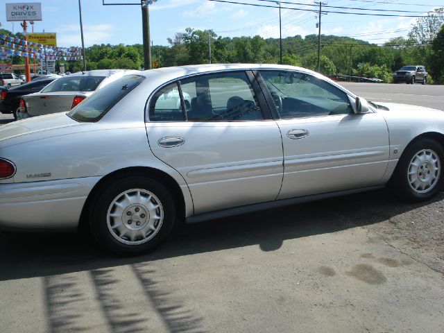 Buick LeSabre 2002 photo 2