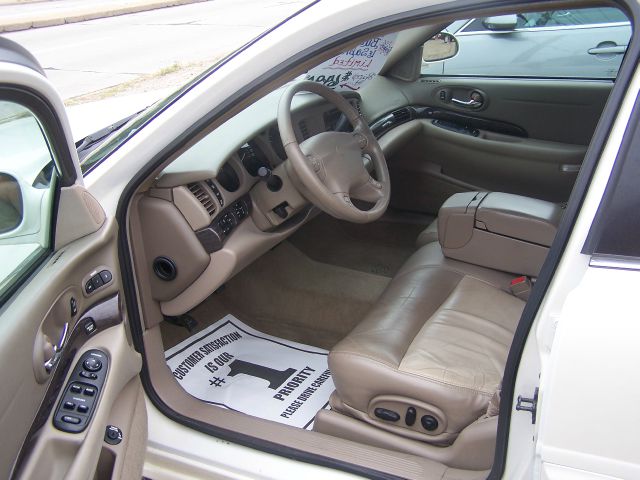 Buick LeSabre 2003 photo 1