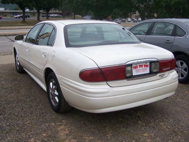 Buick LeSabre 2003 photo 2