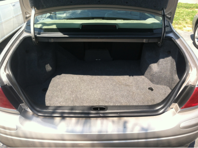 Buick LeSabre 2003 photo 2