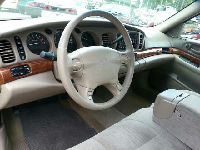 Buick LeSabre 2003 photo 1