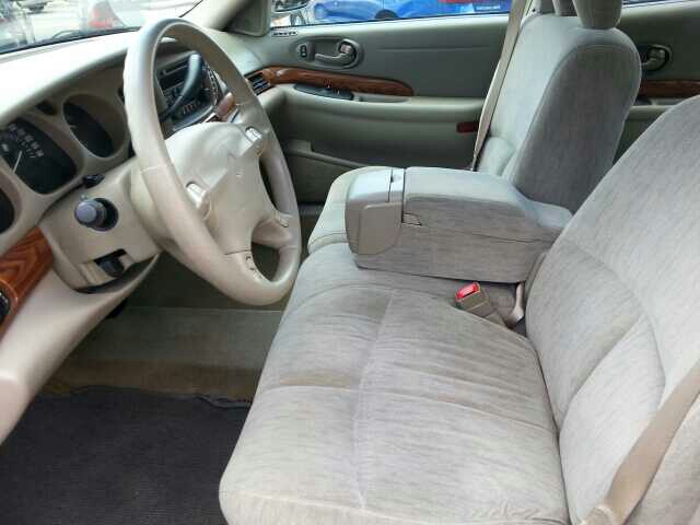 Buick LeSabre 2003 photo 3