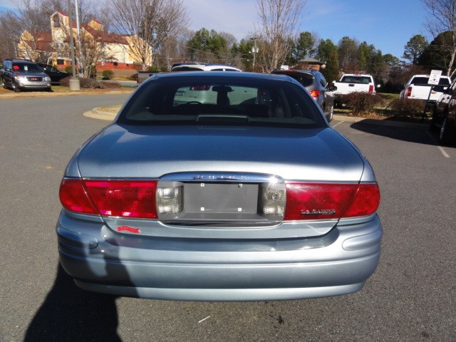 Buick LeSabre 2003 photo 3