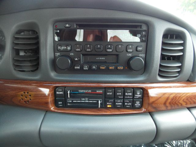 Buick LeSabre 2003 photo 45