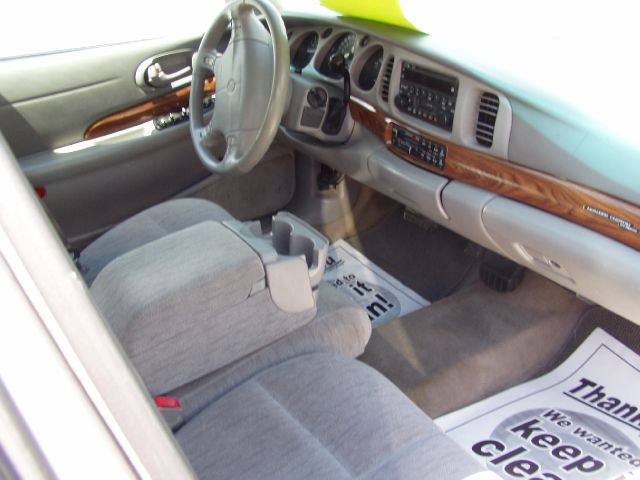 Buick LeSabre 2003 photo 3