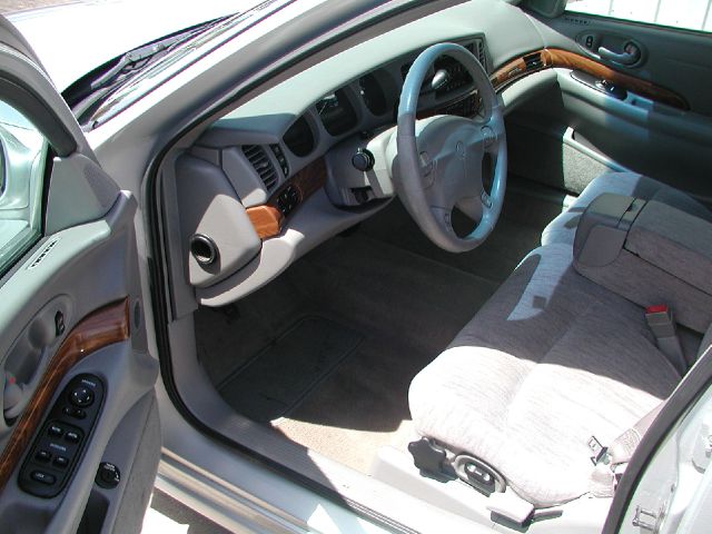 Buick LeSabre 2003 photo 1