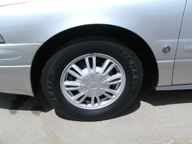 Buick LeSabre 2003 photo 4