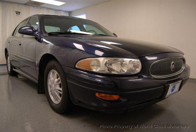 Buick LeSabre 2004 photo 2
