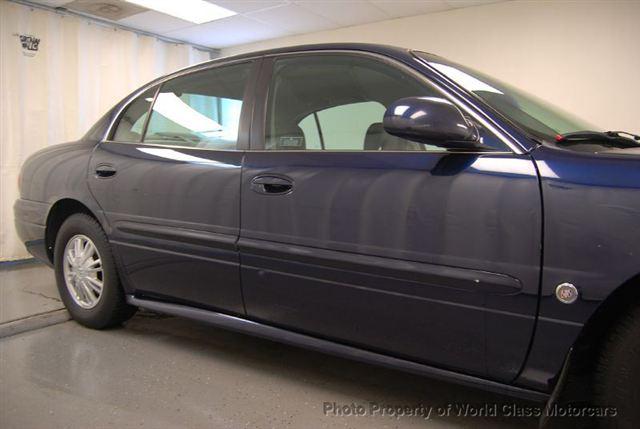 Buick LeSabre 2004 photo 3