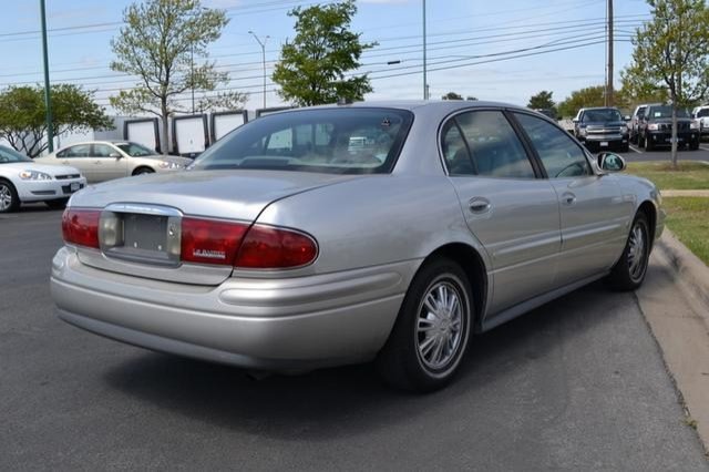 Buick LeSabre 2004 photo 2
