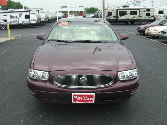 Buick LeSabre 2004 photo 2