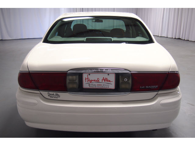 Buick LeSabre 2004 photo 1
