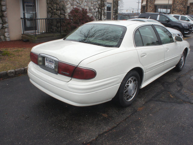 Buick LeSabre 2004 photo 3
