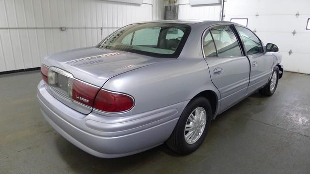 Buick LeSabre 2004 photo 2