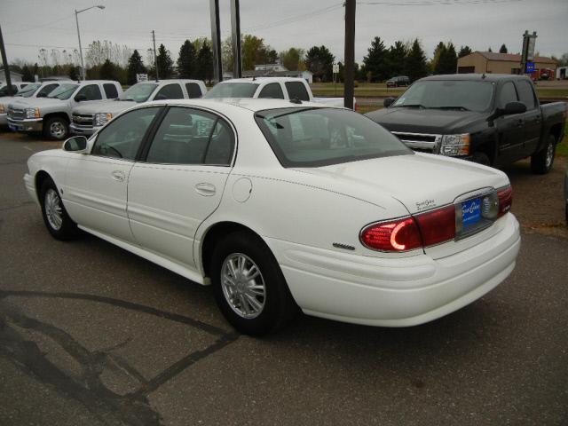 Buick LeSabre 2004 photo 1