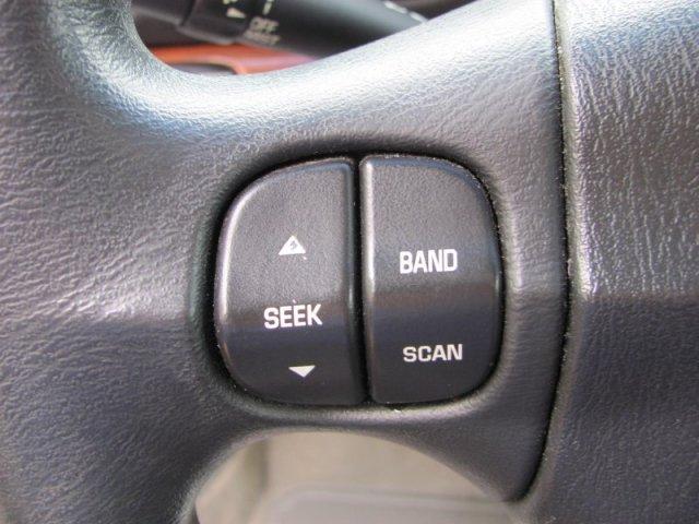 Buick LeSabre 2004 photo 2