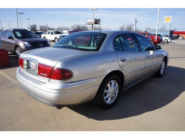 Buick LeSabre 2004 photo 2