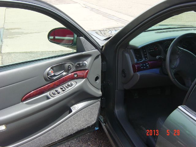 Buick LeSabre 2004 photo 1