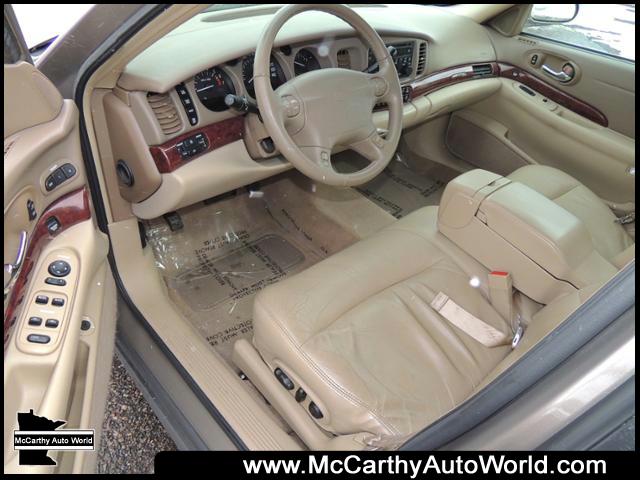 Buick LeSabre 2004 photo 1