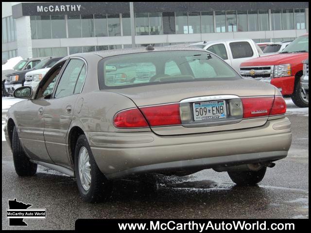Buick LeSabre 2004 photo 2