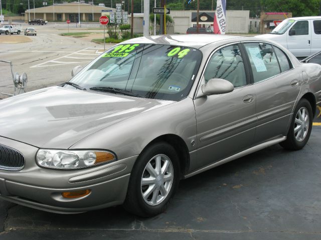 Buick LeSabre 2004 photo 2