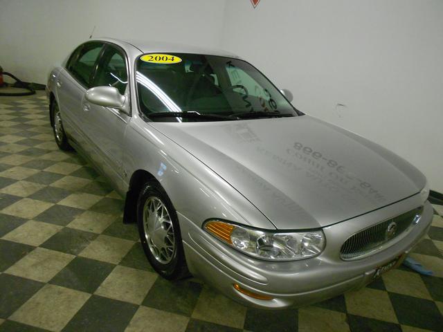 Buick LeSabre 2004 photo 1